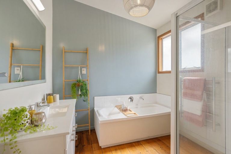 Photo of property in 3b Ruru Road, Otaihanga, Paraparaumu, 5036