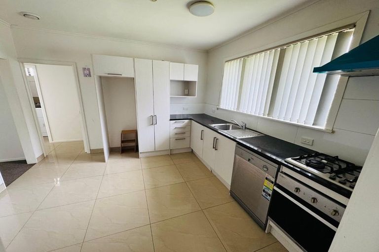 Photo of property in 1/8 Alpha Street, Papakura, 2110