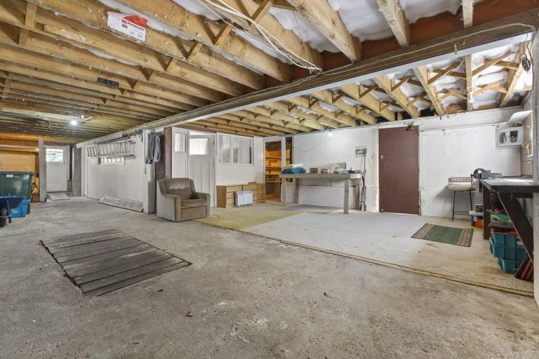 Photo of property in 9 Massey Street, Westown, New Plymouth, 4310