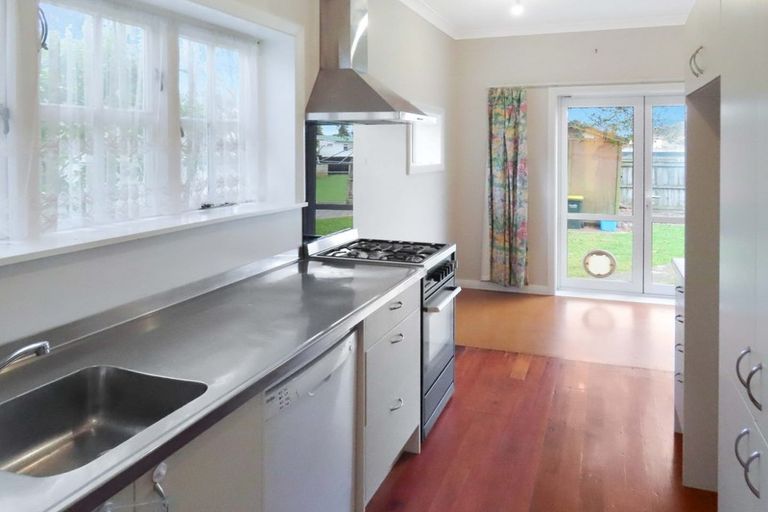 Photo of property in 7 Douglas Street, Waiwhetu, Lower Hutt, 5010