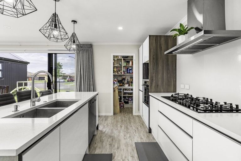 Photo of property in 2 Inuwai Street, Glenview, Hamilton, 3206