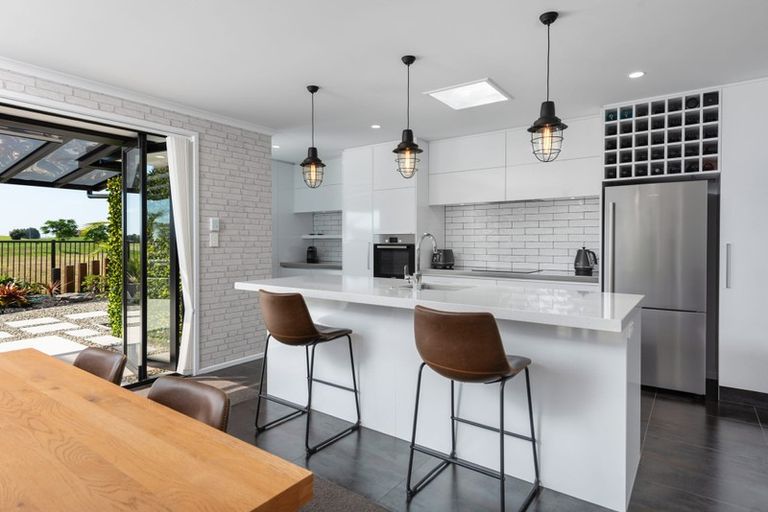 Photo of property in 24 Drabble Crescent, Papamoa Beach, Papamoa, 3118