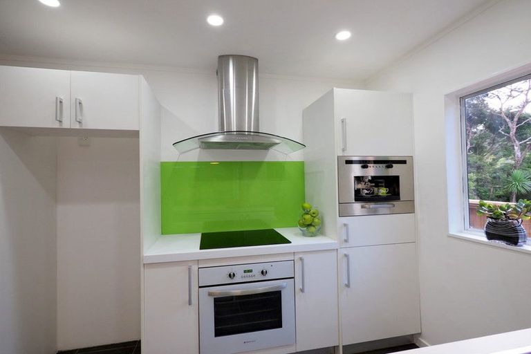 Photo of property in 2/99 Balmain Road, Birkenhead, Auckland, 0626