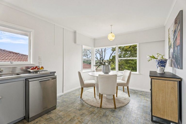 Photo of property in 85 Lynden Avenue, Hillcrest, Auckland, 0627