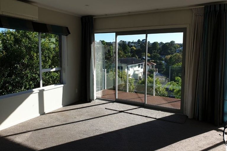 Photo of property in 31 Sealy Road, Torbay, Auckland, 0630