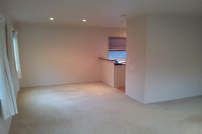 Photo of property in 1/160 Nile Road, Milford, Auckland, 0620