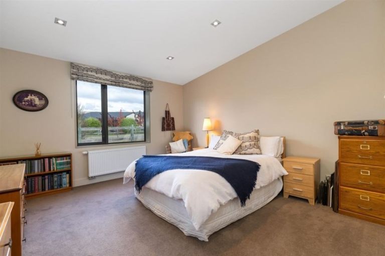 Photo of property in 31 Hardie Place, Albert Town, Wanaka, 9305