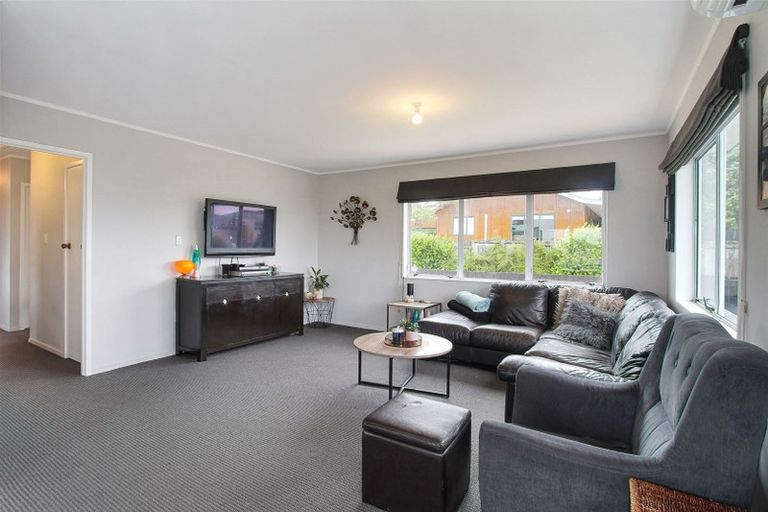 Photo of property in 25 Crispe Road, Clarks Beach, 2122