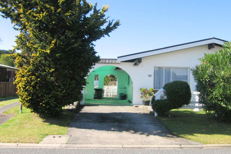 Photo of property in 213a Moana Anu Anu Avenue, Whangamata, 3620