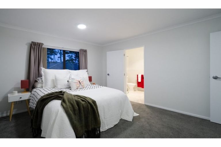 Photo of property in 51 Munroe Road, Ranui, Auckland, 0612