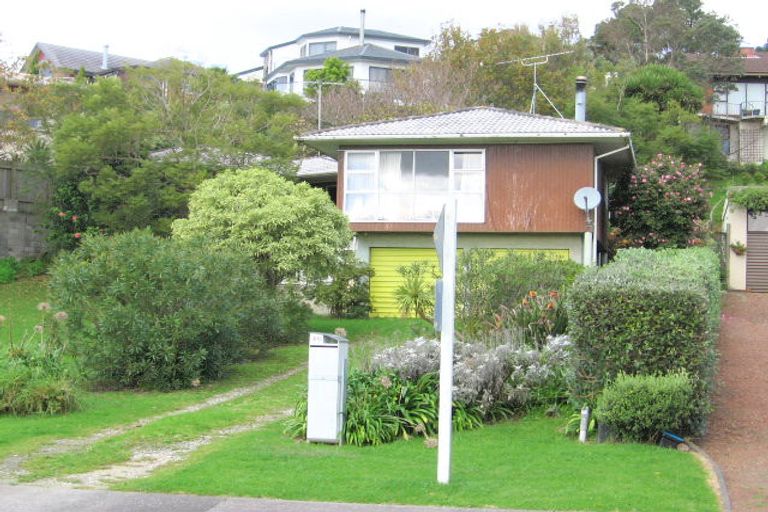Photo of property in 66 Marellen Drive, Red Beach, 0932