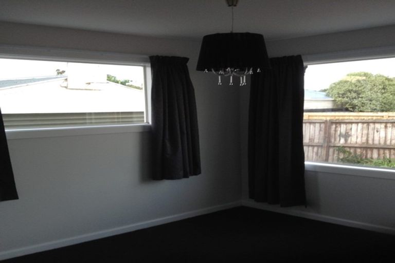 Photo of property in 42 Woolley Street, Avondale, Christchurch, 8061