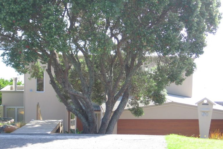 Photo of property in 51 Churchill Road, Murrays Bay, Auckland, 0630