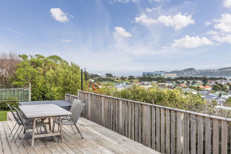 Photo of property in 11 Madison Place, Miramar, Wellington, 6022