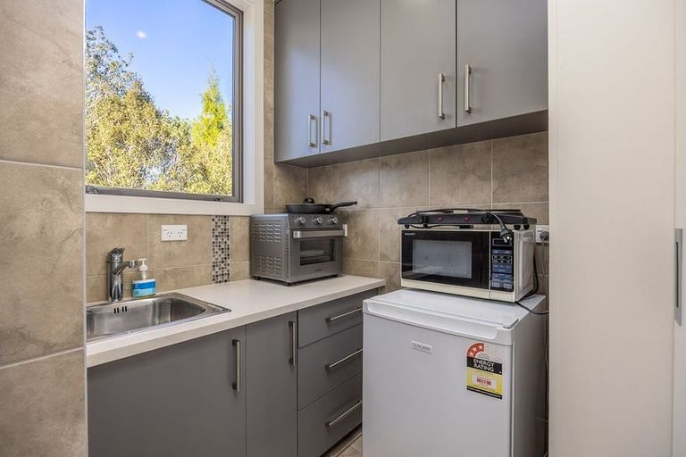 Photo of property in 106 Hillcrest Road, Hatfields Beach, Orewa, 0931