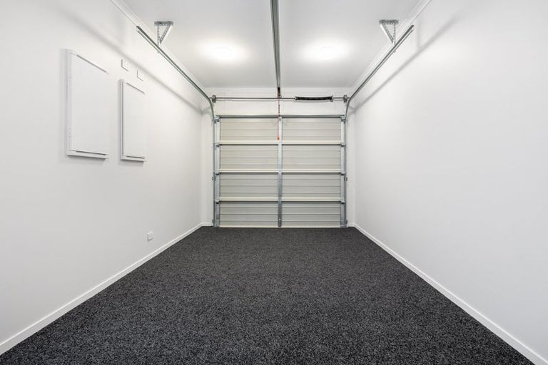 Photo of property in 28a Kukuwai Avenue, Red Beach, 0932