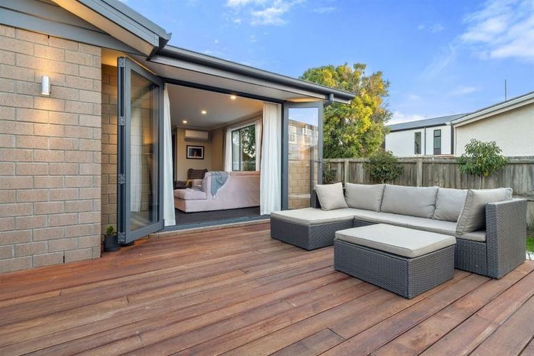 Photo of property in 22 Devon Street, Sydenham, Christchurch, 8023