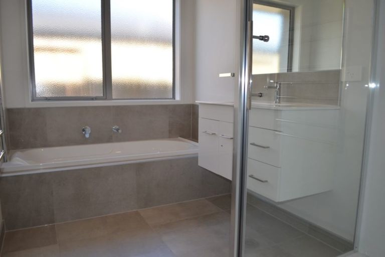 Photo of property in 87 Dunkeld Drive, Papamoa, 3118