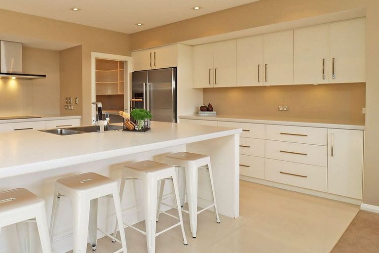 Photo of property in 2 Mcmullan Place, Oamaru North, Oamaru, 9400