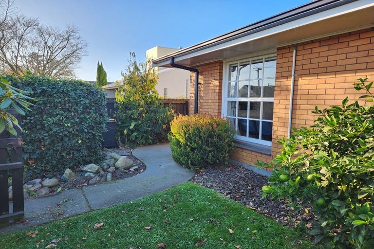 Photo of property in 14 Tomes Road, St Albans, Christchurch, 8052