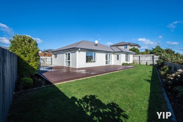 Photo of property in 239 Mark Avenue, Grenada Village, Wellington, 6037