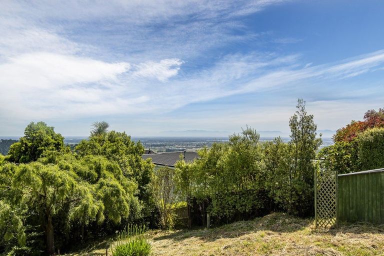 Photo of property in 122 Dyers Pass Road, Cashmere, Christchurch, 8022