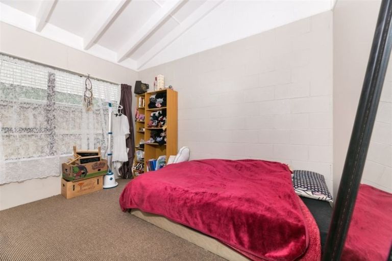 Photo of property in 134 Triangle Road, Massey, Auckland, 0614