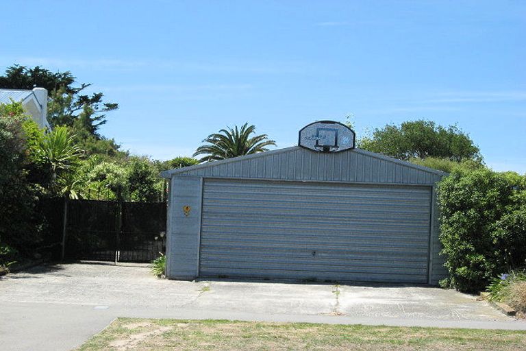 Photo of property in 121 Pine Avenue, South New Brighton, Christchurch, 8062