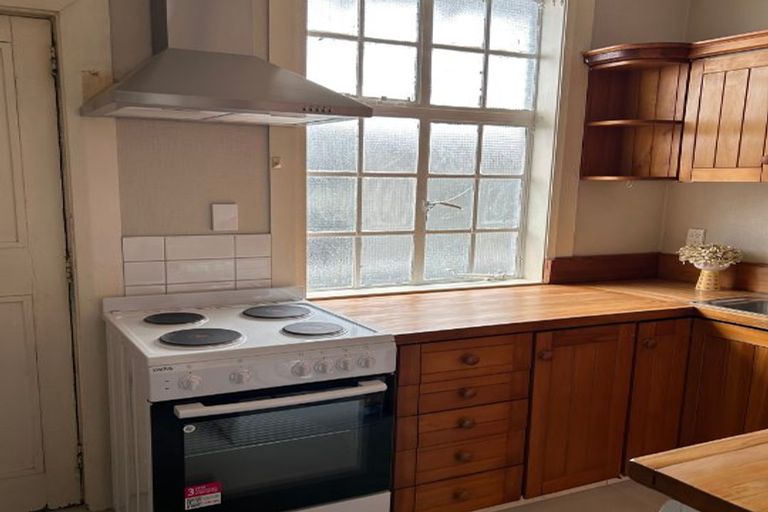 Photo of property in Pukehinau Flats, 4/1 Brooklyn Road, Mount Cook, Wellington, 6011