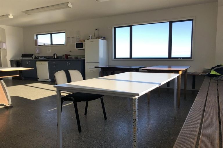 Photo of property in 2 Hewlett Road, Karoro, Greymouth, 7805