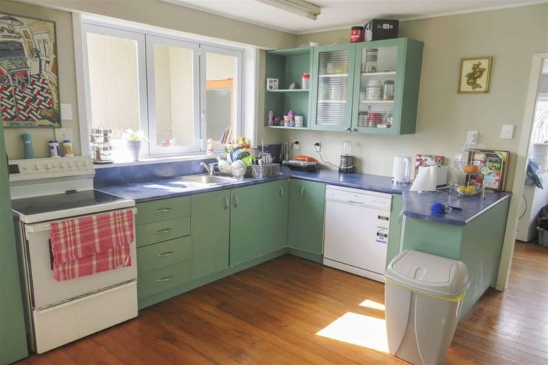 Photo of property in 99 Abbot Street, Waverley, Invercargill, 9810