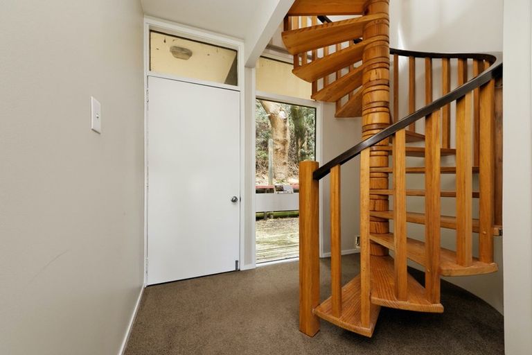 Photo of property in 101 Marine Parade North, Piha, New Lynn, 0772