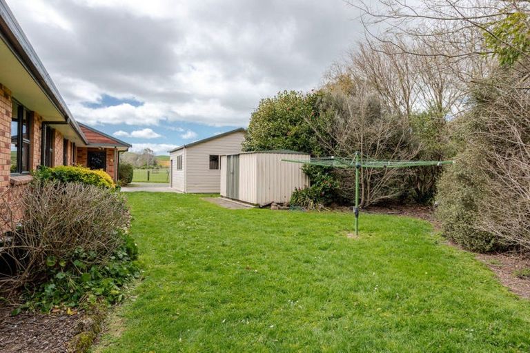 Photo of property in 185a Tipapakuku Road, Dannevirke, 4930