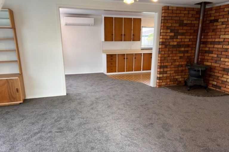 Photo of property in 19 Fife Crescent, Tamatea, Napier, 4112