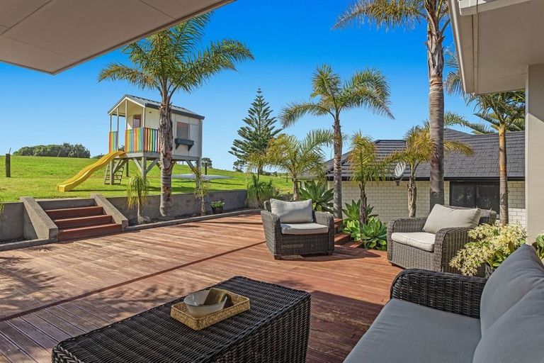 Photo of property in 4 Fishermans Drive, Coastlands, Whakatane, 3120