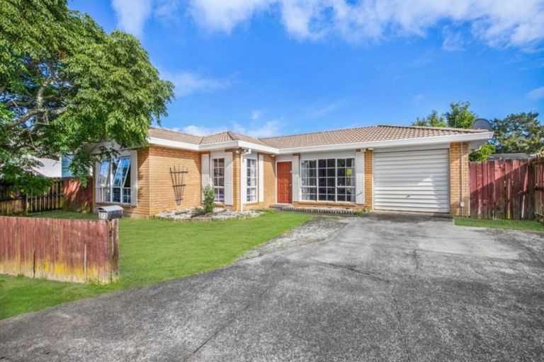 Photo of property in 3/3 Eulogy Place, Randwick Park, Auckland, 2105