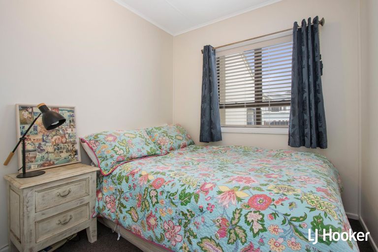 Photo of property in 13 Hinemoa Road, Waihi Beach, 3611