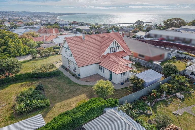 Photo of property in 76 Wharfe Street, South Hill, Oamaru, 9400