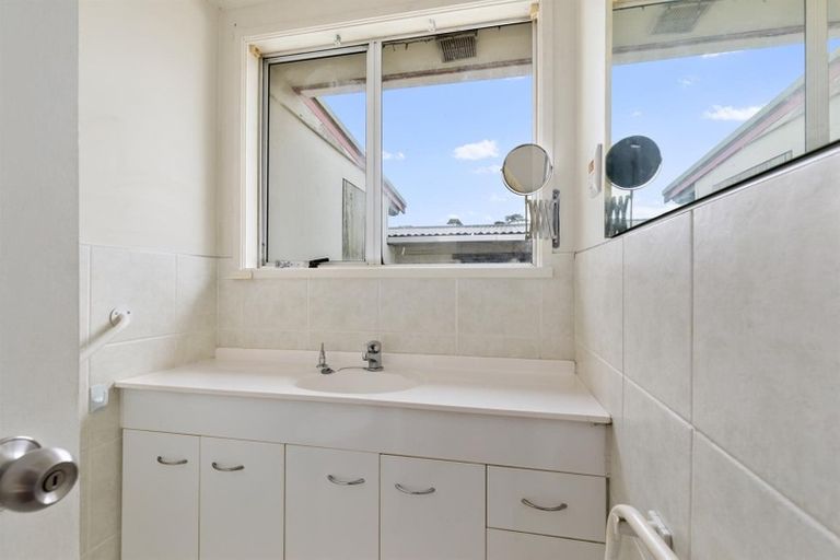 Photo of property in 3265 South Head Road, South Head, Helensville, 0874