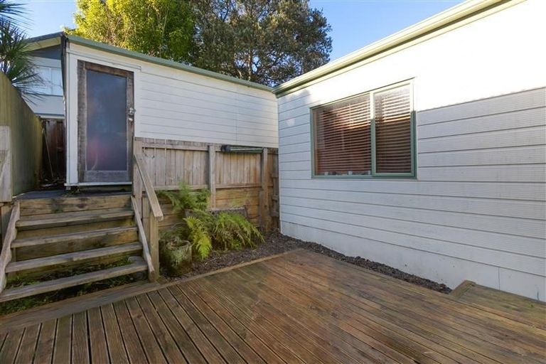 Photo of property in 2/53 Hellyers Street, Birkdale, Auckland, 0626