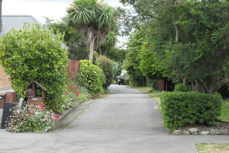 Photo of property in 1/16b Juniper Place, Burnside, Christchurch, 8053
