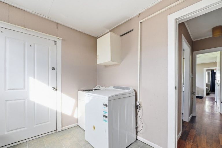Photo of property in 96 Clayton Road, Mangakakahi, Rotorua, 3015