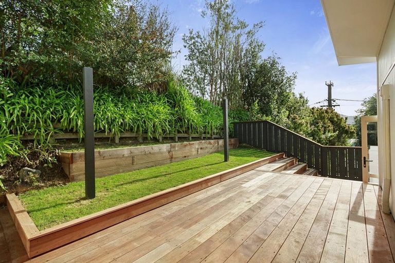 Photo of property in 21a Mahoe Street, Tawa, Wellington, 5028