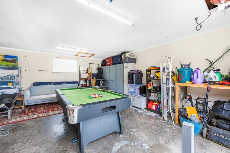 Photo of property in 40 Hindmarsh Street, Henderson, Auckland, 0612