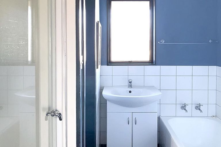 Photo of property in 64 Hinau Street, Castlecliff, Whanganui, 4501