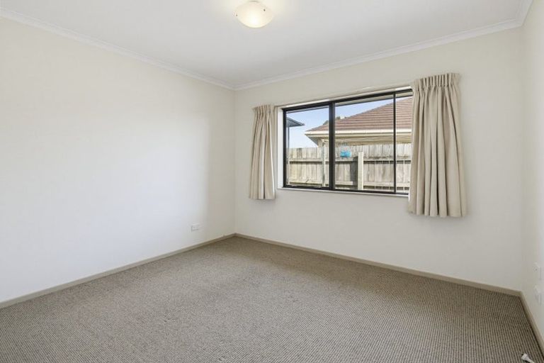 Photo of property in 3 William Noel Place, Waikanae Beach, Waikanae, 5036