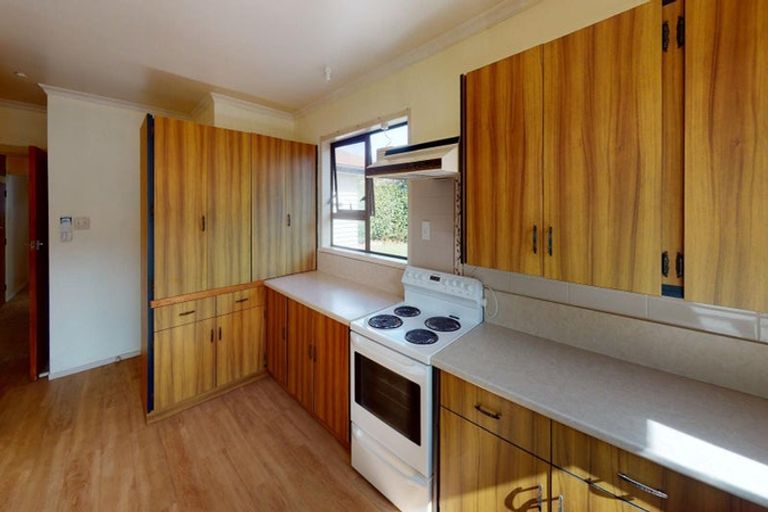 Photo of property in 12 Gloucester Street, Takaro, Palmerston North, 4412