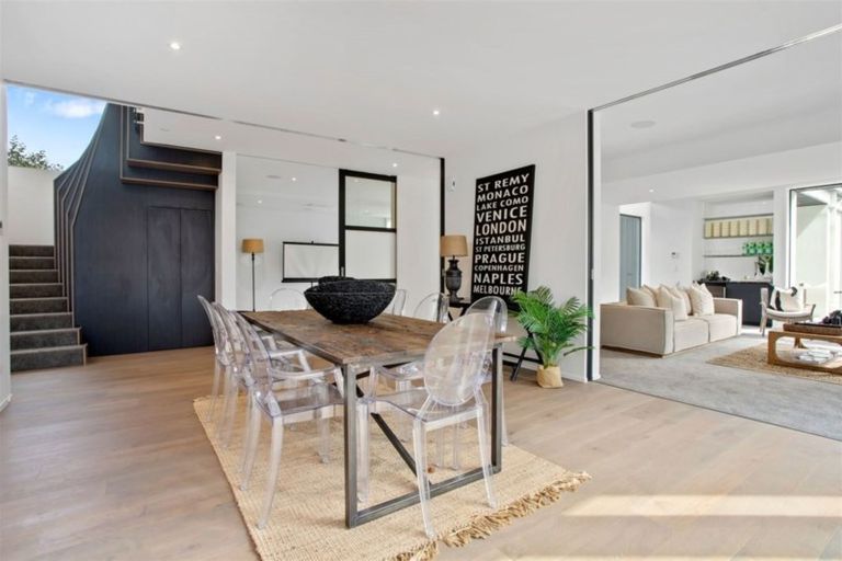 Photo of property in 1b Wood Lane, Fendalton, Christchurch, 8014