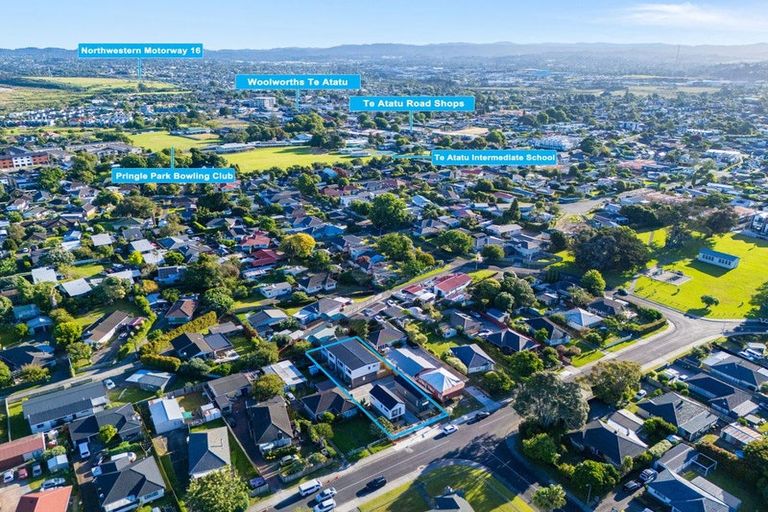 Photo of property in 14e Durham Street, Te Atatu Peninsula, Auckland, 0610