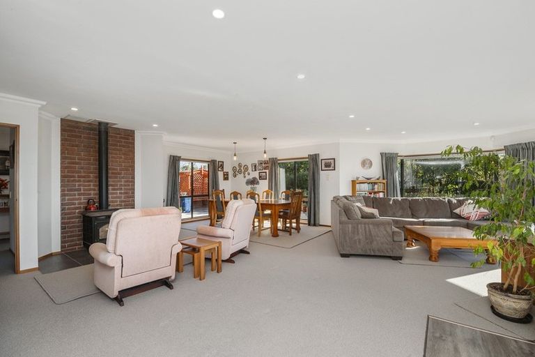 Photo of property in 24 Te Waaka Terrace, Kuratau, Turangi, 3381